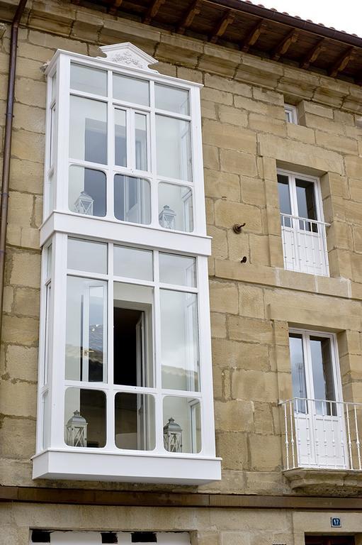 Apartamentos Turisticos Los Zapatos Morados Харо Екстериор снимка