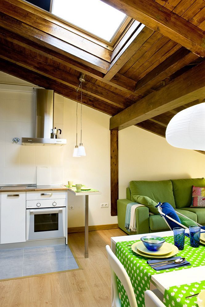Apartamentos Turisticos Los Zapatos Morados Харо Екстериор снимка